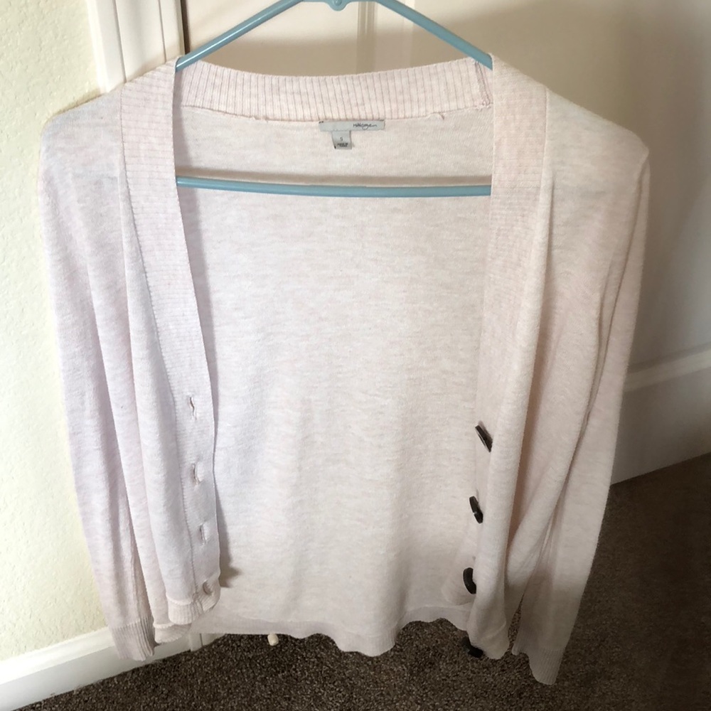 Natural colored cardigan with big buttons!